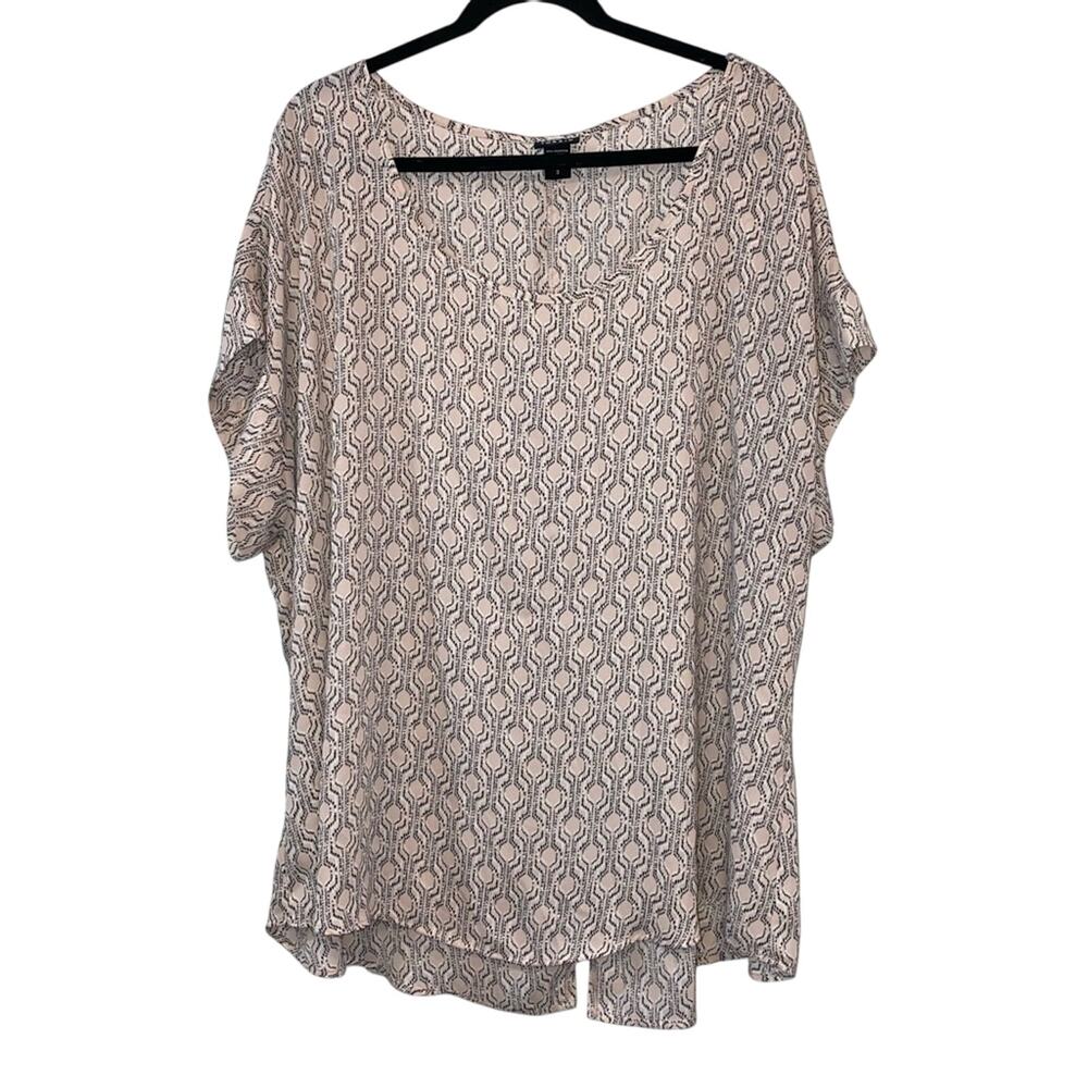 Torrid Open Back Blouse Size 3 Plus Size Split‎ Back Top Boho Lightweight